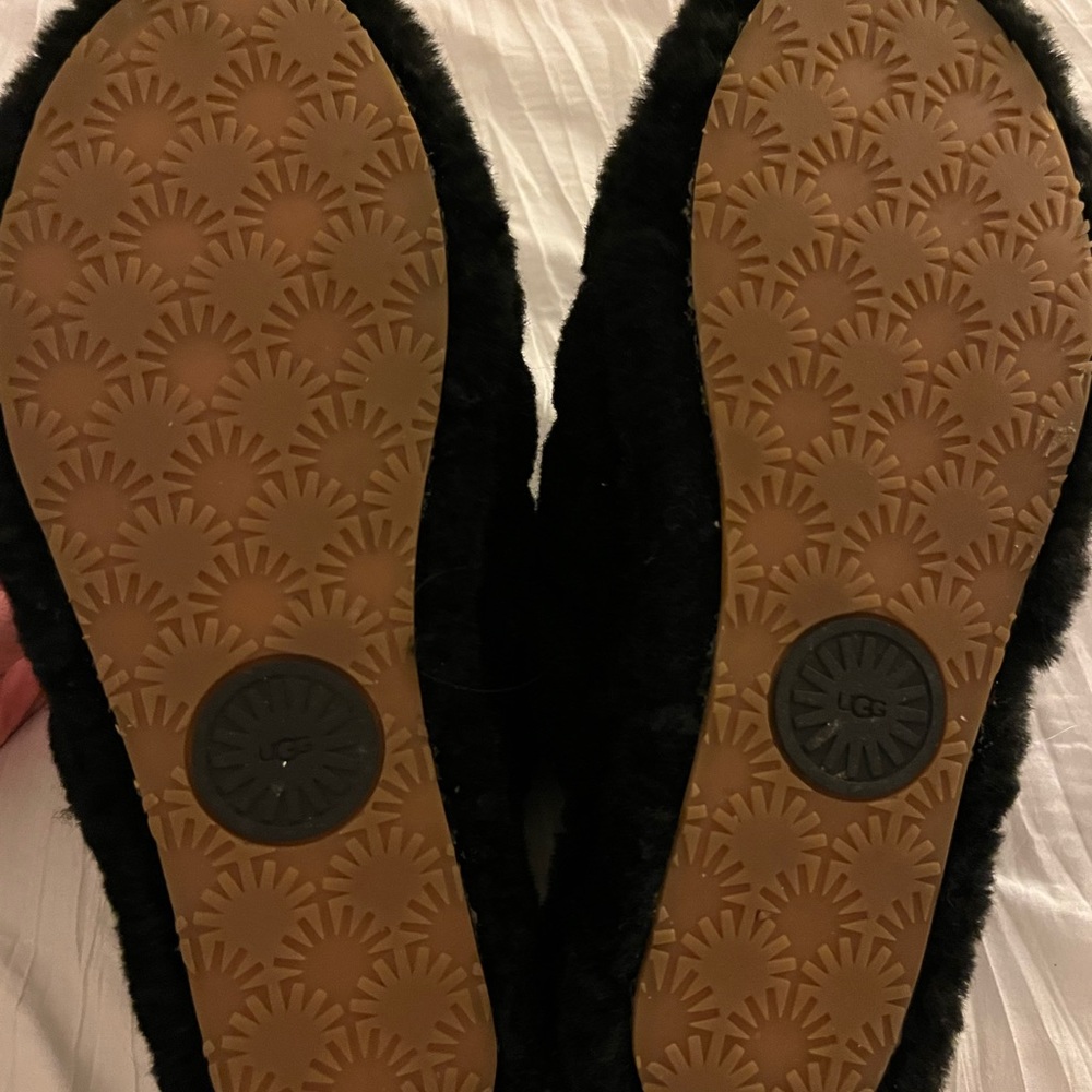 UGG Fluff Yeah Slipper - Picture 3 of 4